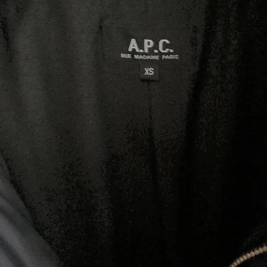 A.P.C. 아페세 네이비 숏패딩