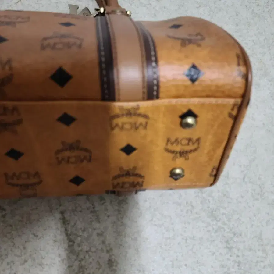 Sale 정품 MCM 비세토스 토트백 ㅡ스몰사이즈