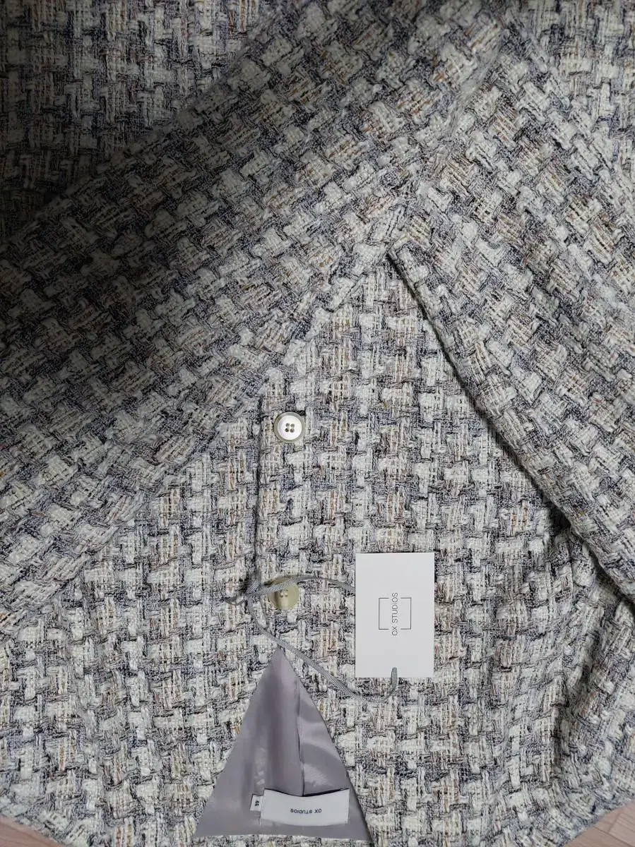 OXSTUDIO Tweed Cardigan