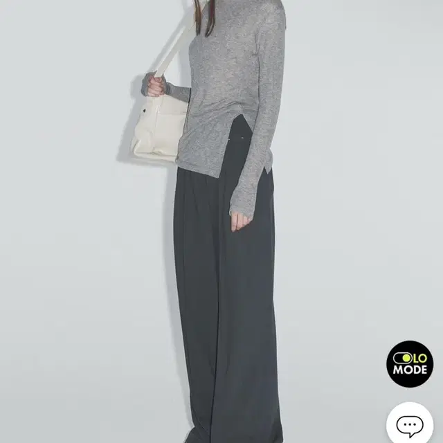 리멘터리 Wide two tuck wool pants 구해요