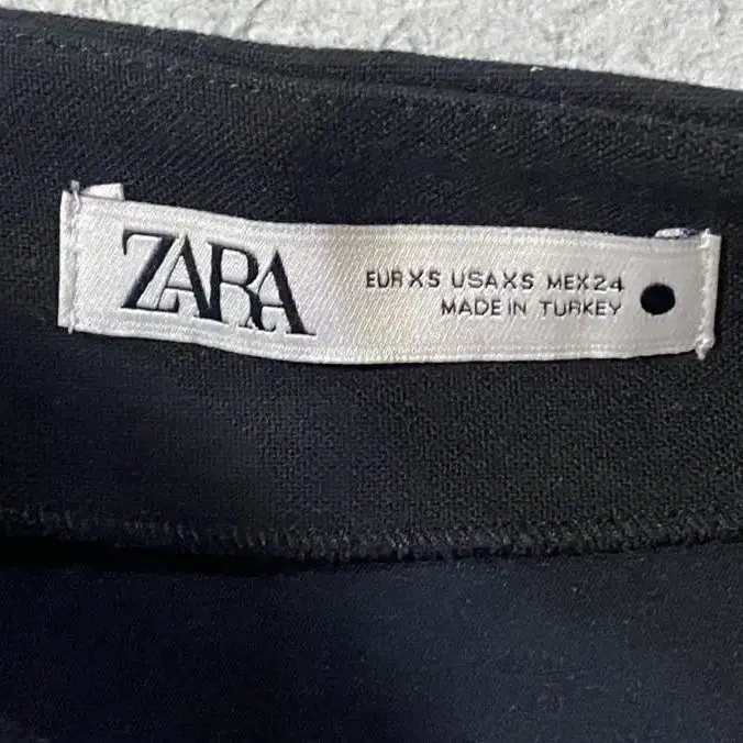 Zara 자라 사이드 슬릿 스커트