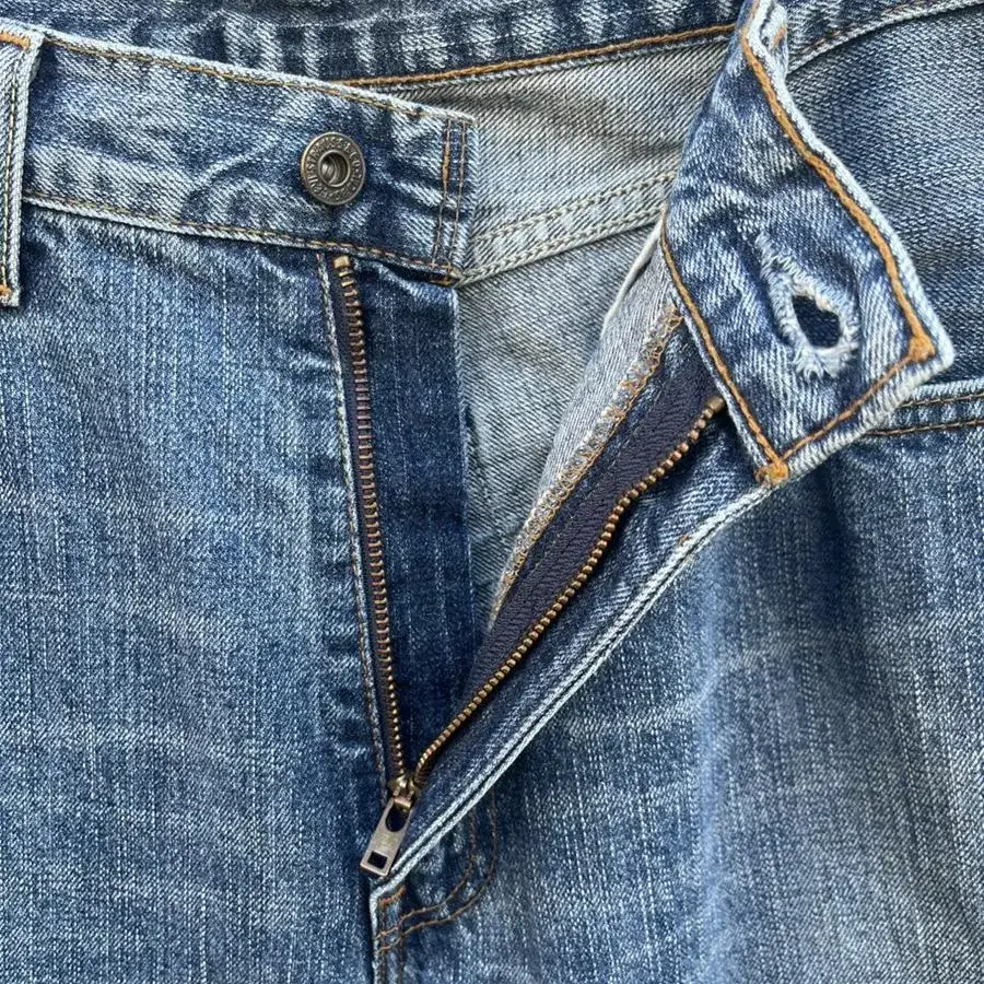 00s 502 Vintage Levis(33)