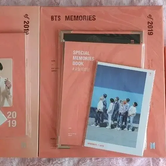 방탄소년단 2019메모리즈 디비디(정국포카,2권), 블레(포카미포함)