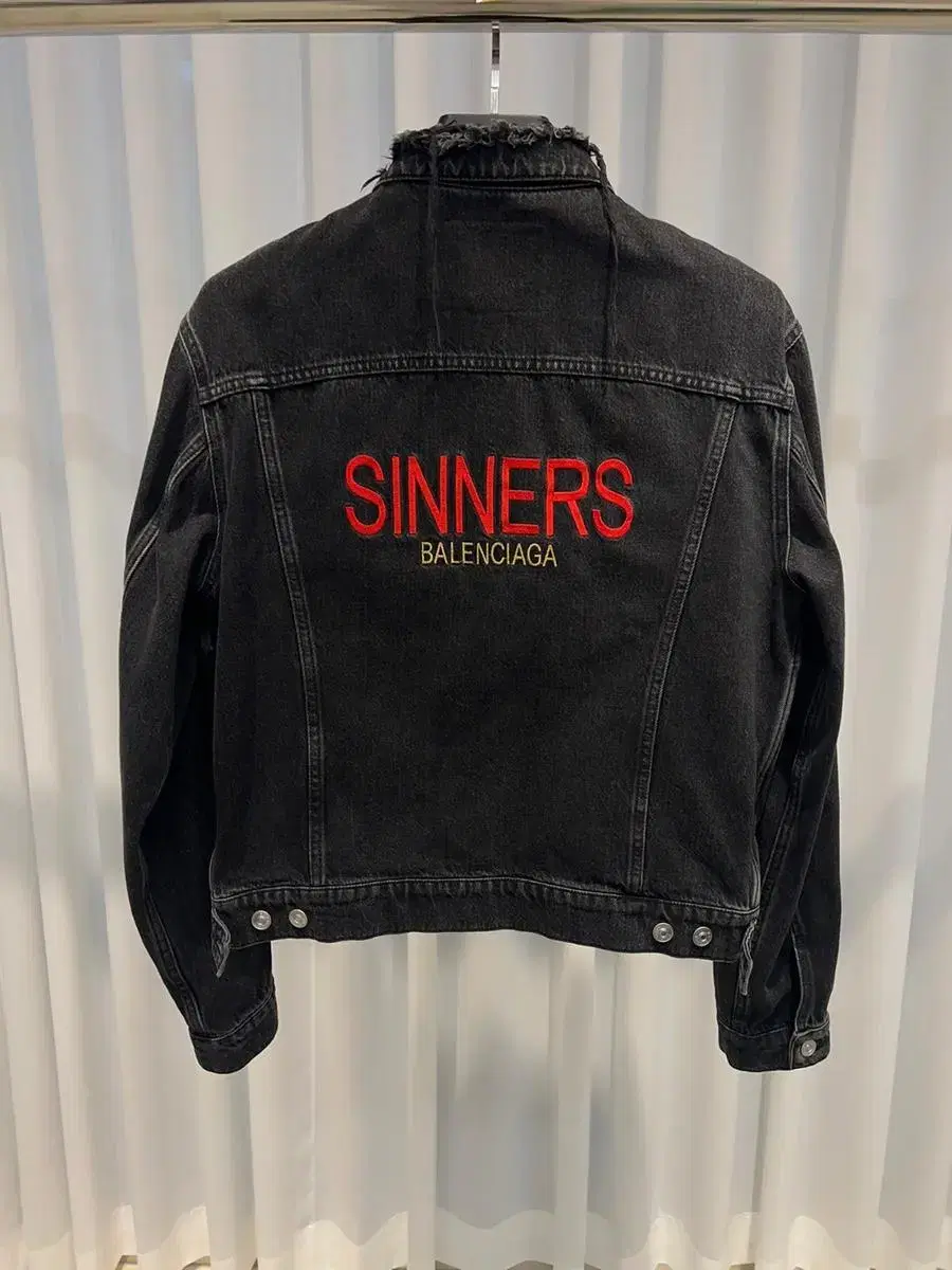 (50) 발렌시아가 SINNERS 데님 흑청 자켓