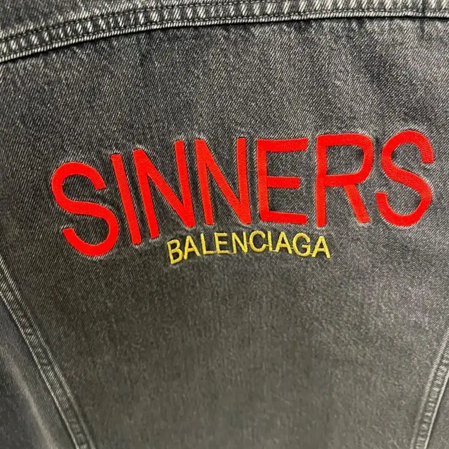 (50) 발렌시아가 SINNERS 데님 흑청 자켓