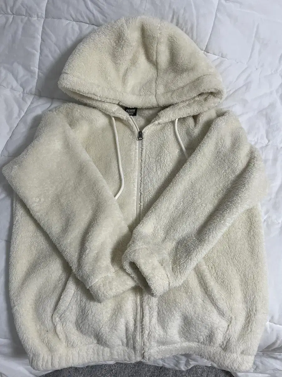 FCMM Fleece Ivory M