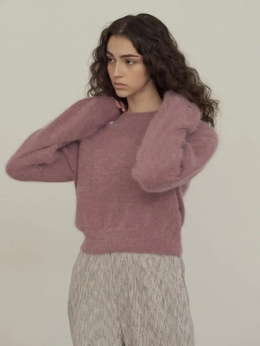 다이애그널 MOHAIR BASIC KNIT (거의 새상품)