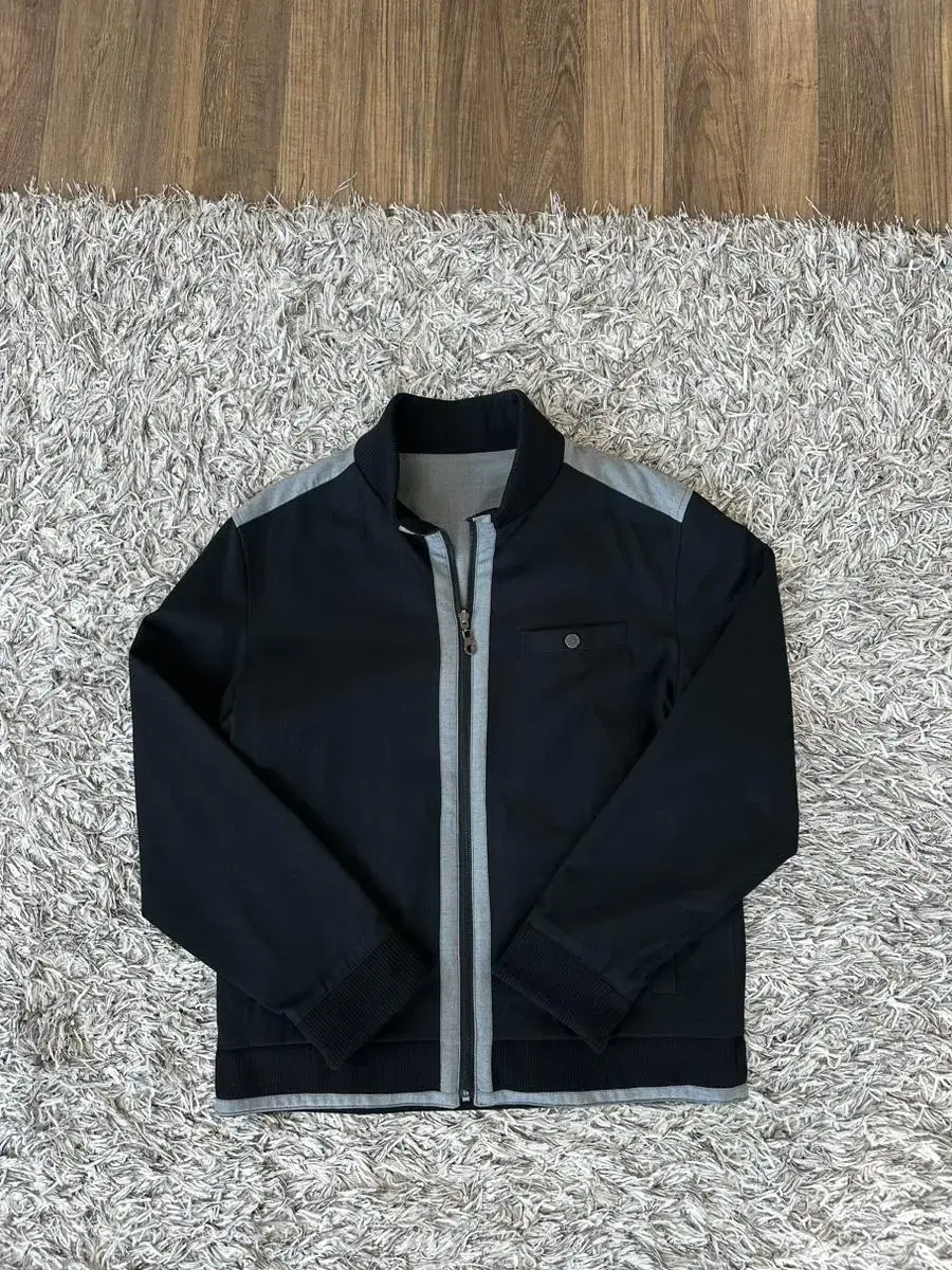 100/ Givenchy Reversible Reversible Zip-up