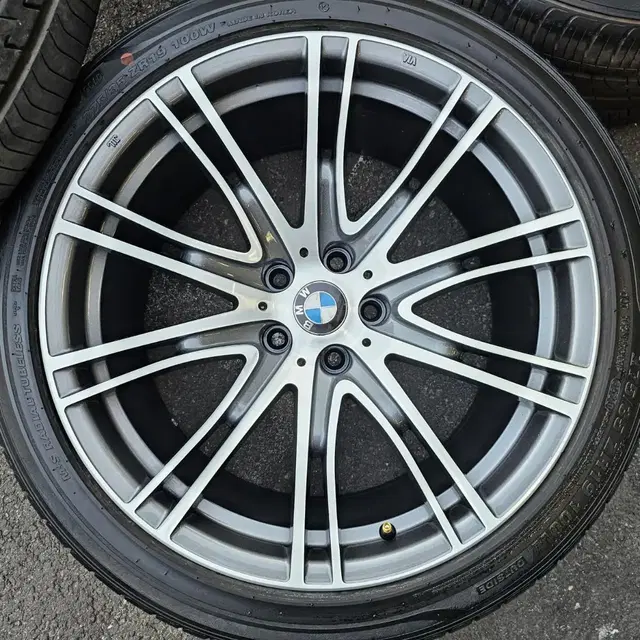 Bmw5시리즈 G30 19인치 인디비주얼 휠타이어셋. 520d,520i,