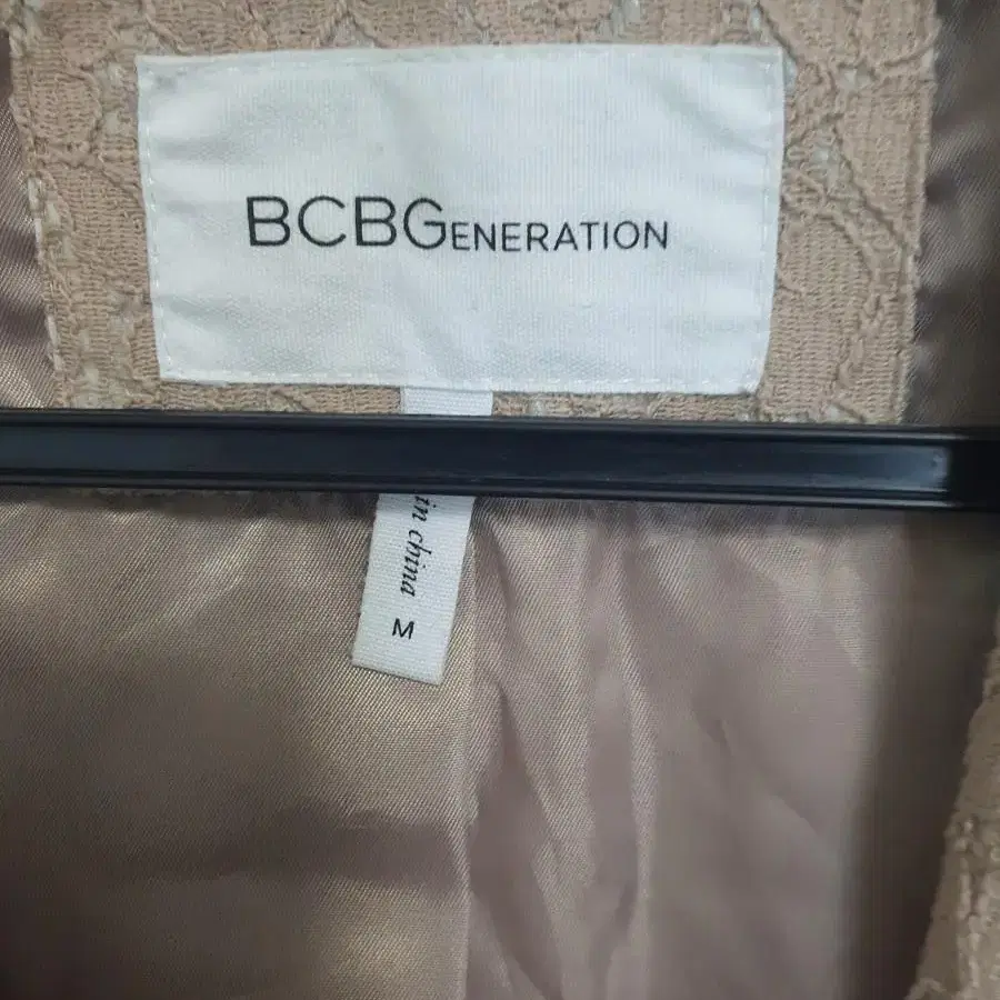 (a0256) BCBG 여성 트렌치코트 M 사이즈