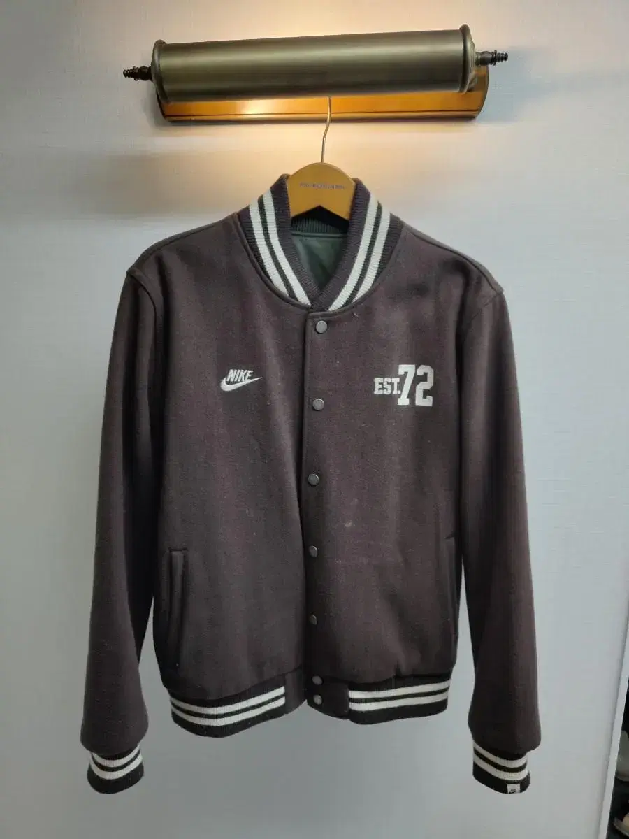 XL)Nike Chocolate Double Faced Woolen Varsity Jumper sells