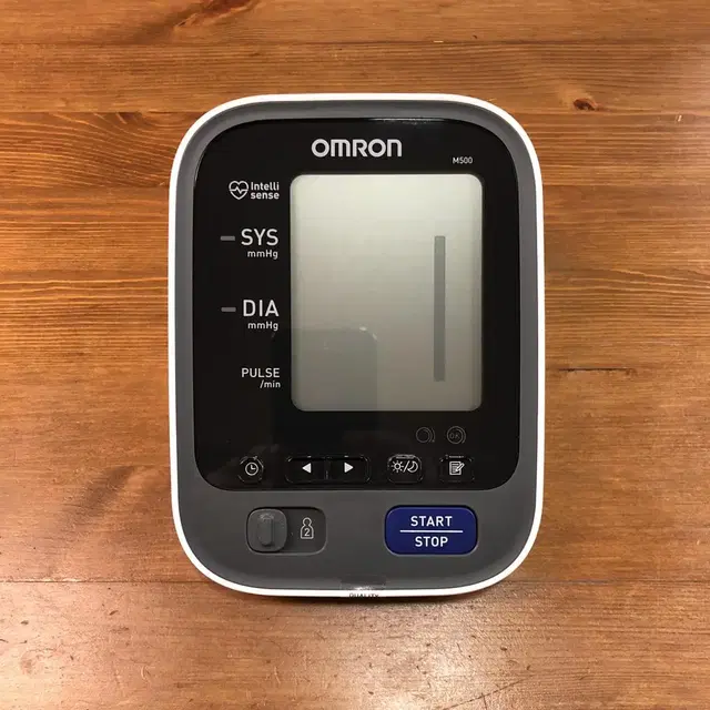 오므론 가정용 혈압측정기 Omron M500