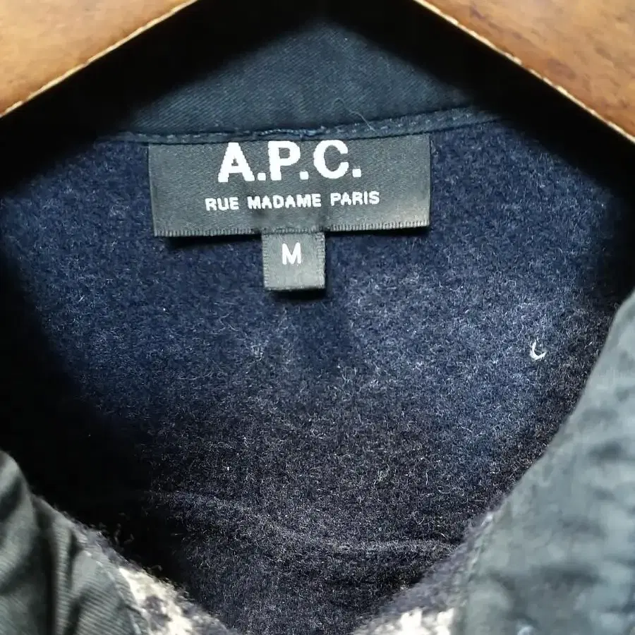 A.P.C  울 체크셔츠  . S