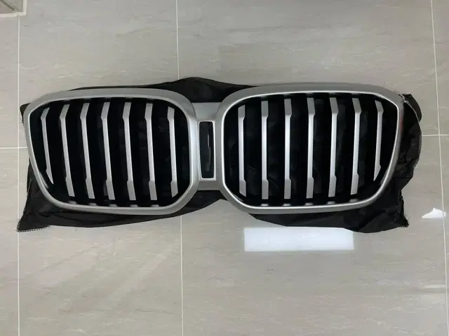 BMW X3 20i 순정그릴