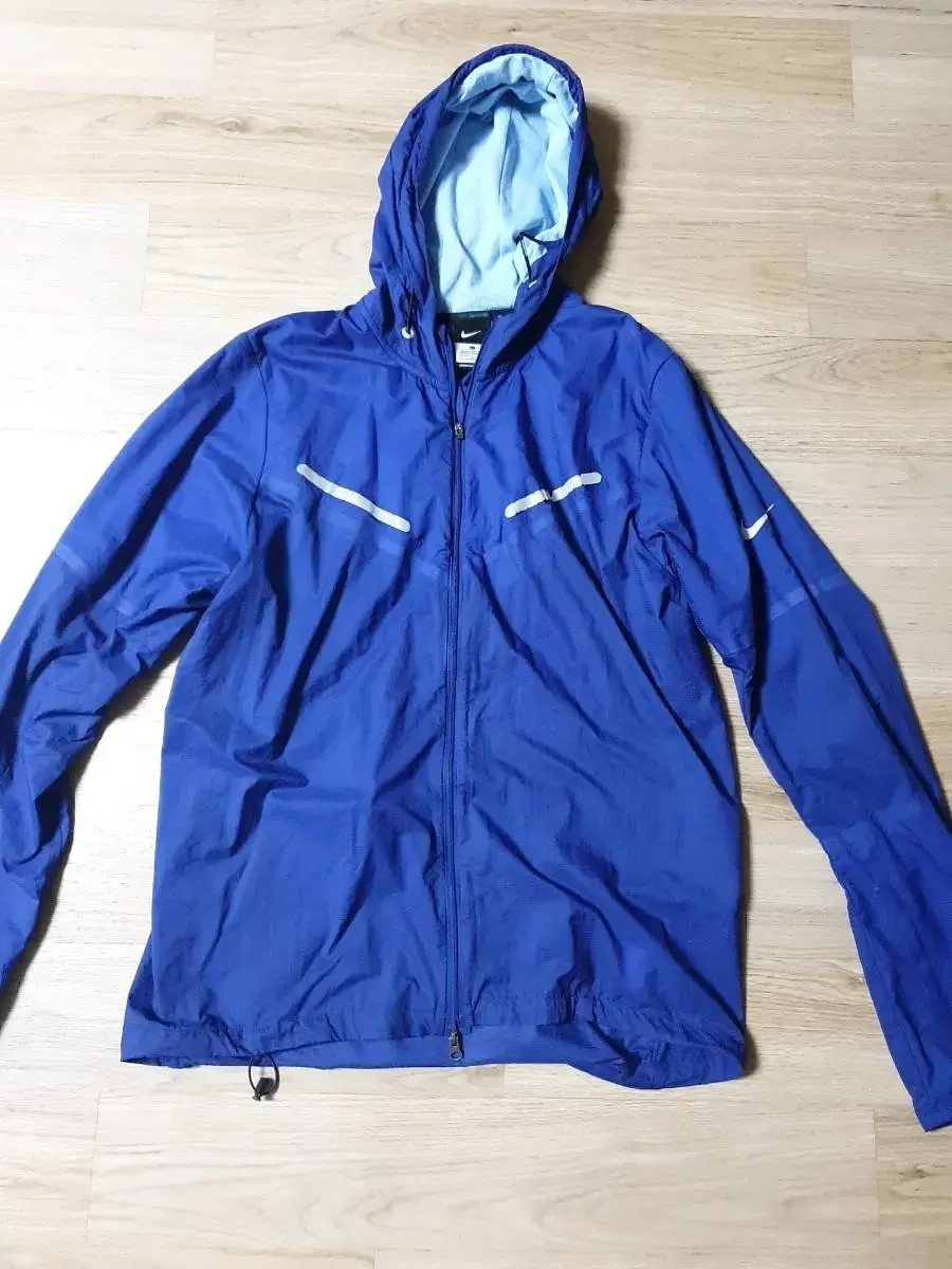 Nike Ultralight Windproof Jumper size L