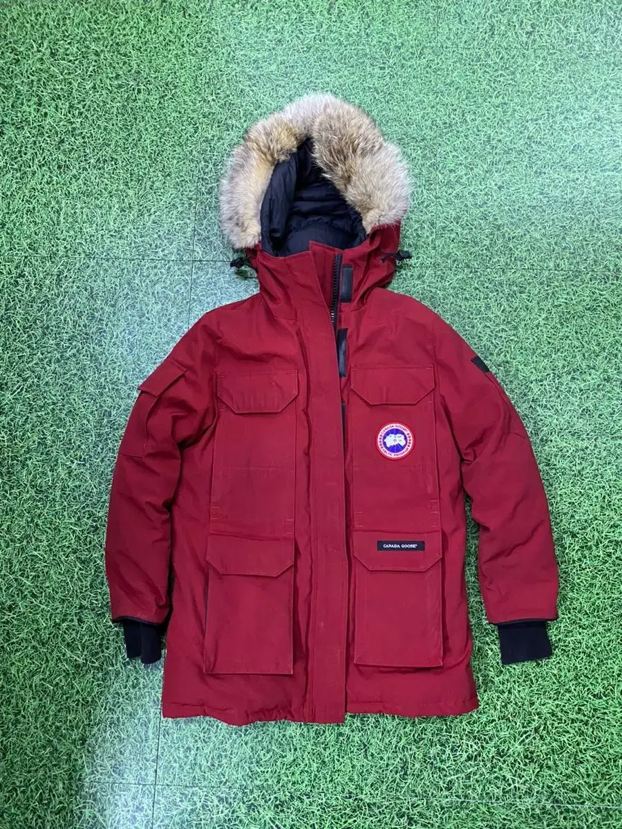 Canada Goose Expedition Coyotapper Padded Jumper XSSize 44