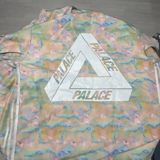 adidas x palace hooded bomber 바람막이