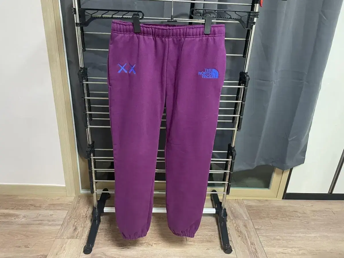 Kaus X The North Face Sweatpants Purple M