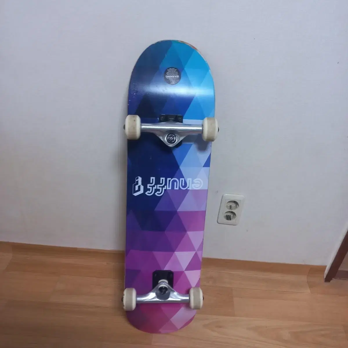 skateboard