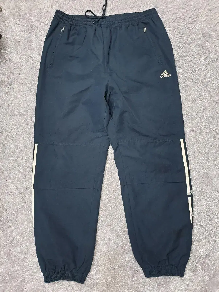 Adidas Pants Old School Padded Jogger Pants Navy95