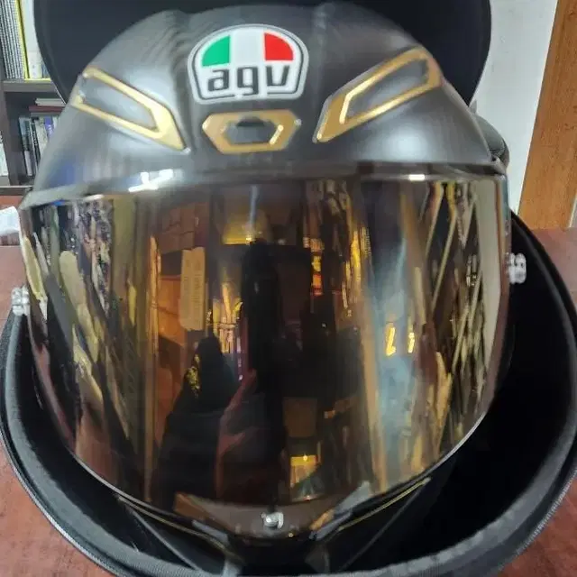 agv 피스타 gp r 70주년 한정판헬멧