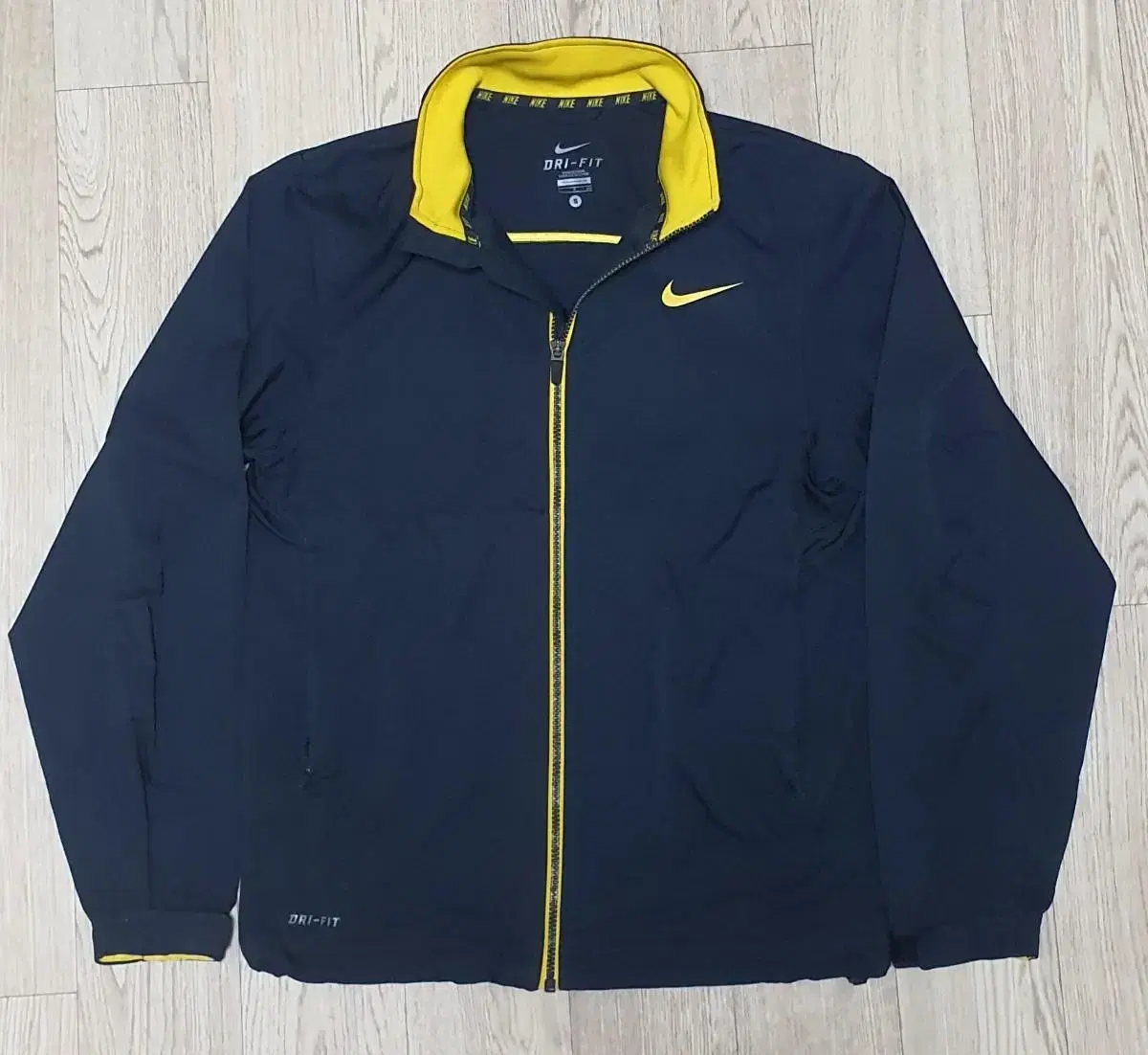 Nike Windbreaker