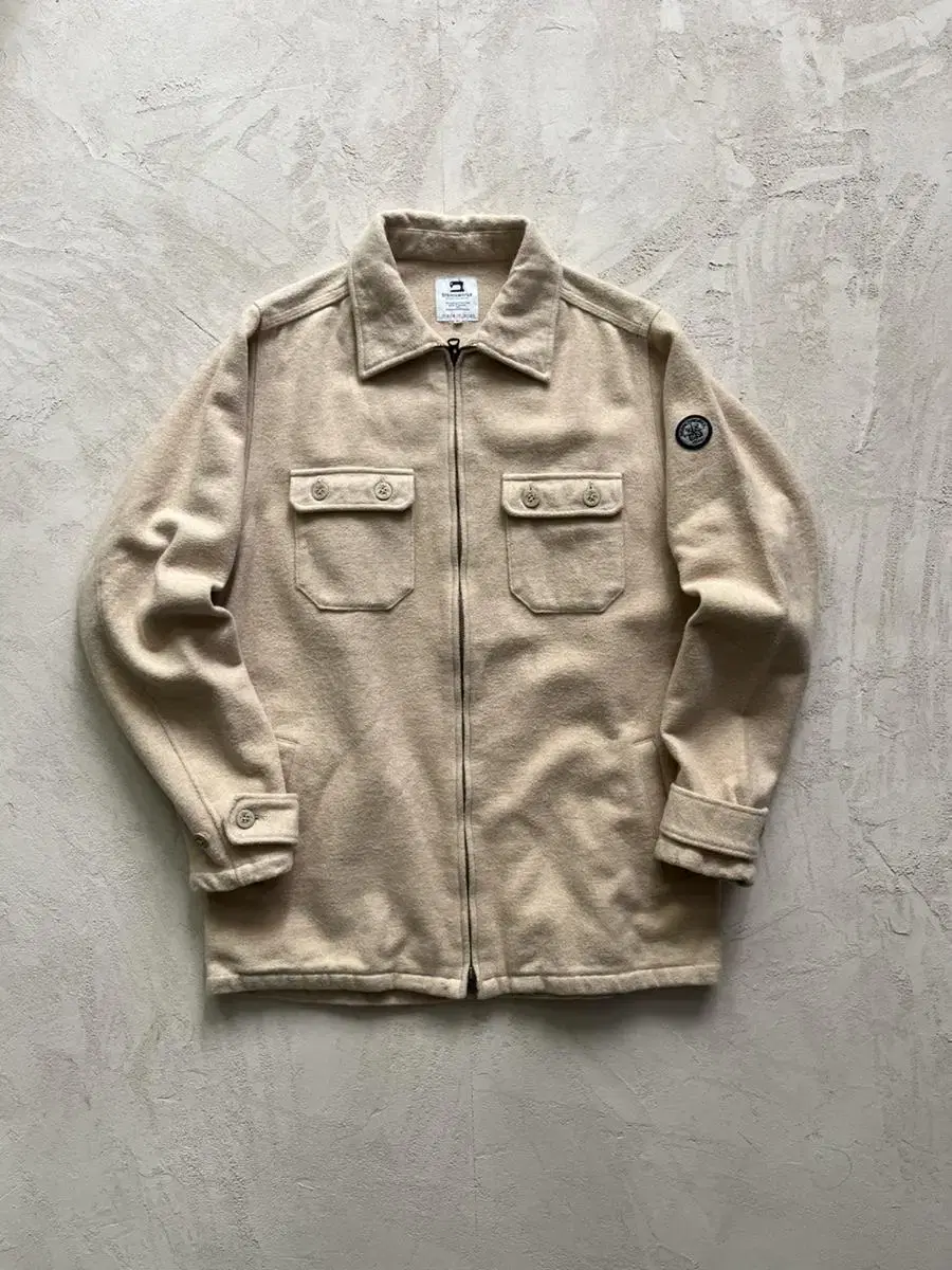 L) Japanese vintage zip-up jacket