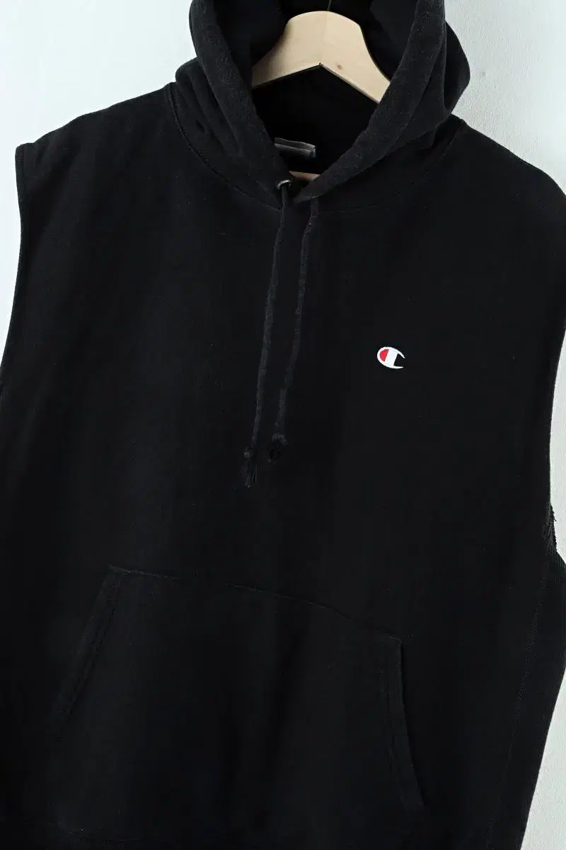 (L) Champion Hoodie Vest Black Iovintage