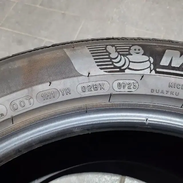 225/55R18 A6 임판 순정타이어 미쉐린 프라이머시4