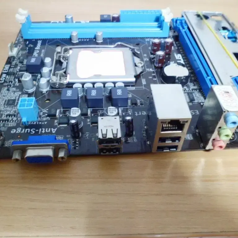 인텔1155소켓  ASUS P8H61-M LX3 R2.0 메인보드