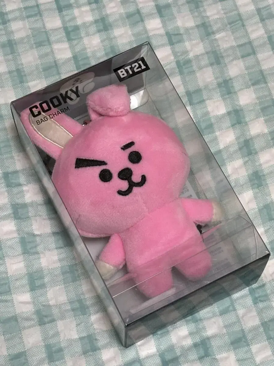 BT21 비티21 쿠키 백참 팝니다.
