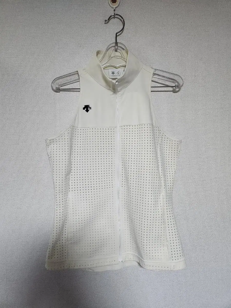 Descente Mesh Golf Spandex Nashi Zip-Up 90