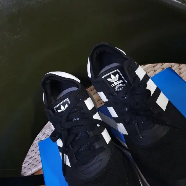 adidas 아디다스 스포츠 이니키 러너 클래식 운동화 270mm