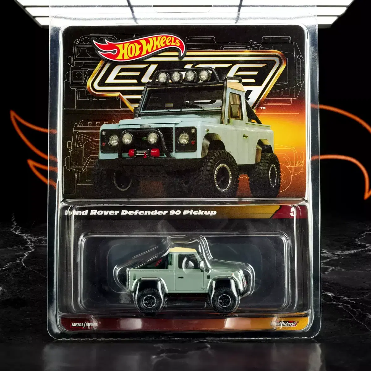 1:64 Hot Wheels Elite 64 Land Rover Defender 90