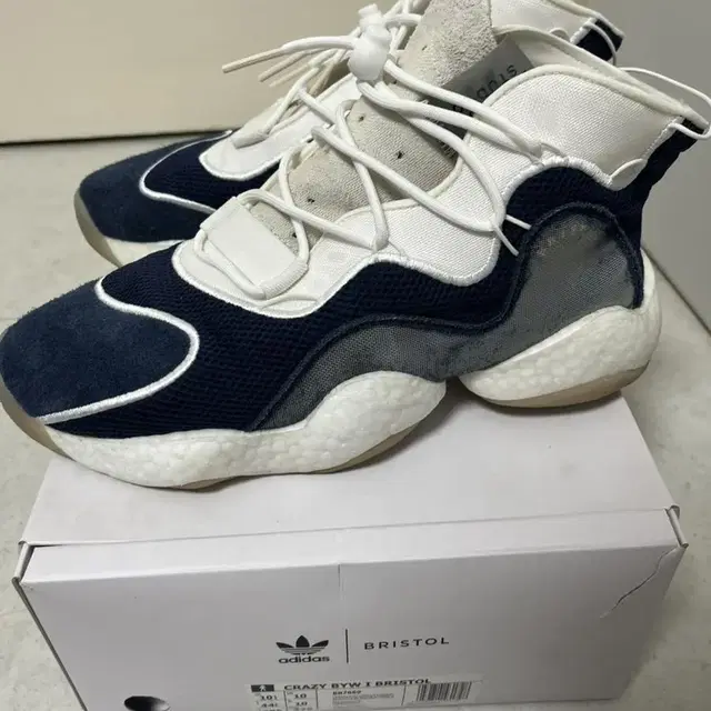 아디다스 크레이지 BYW 285