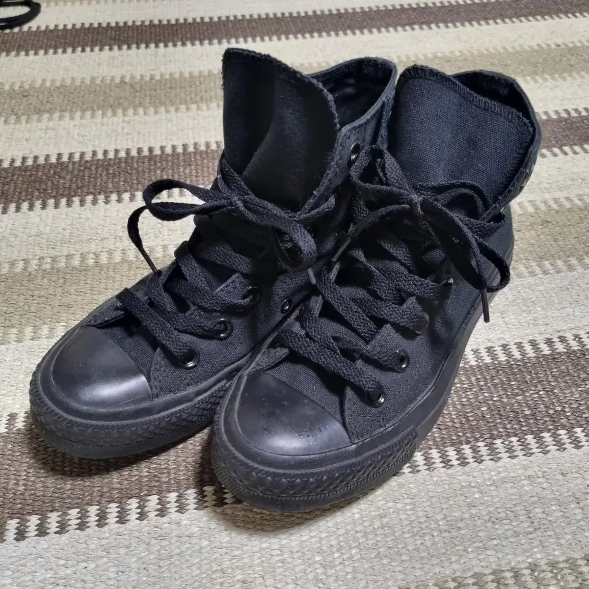 Converse High Sneakers