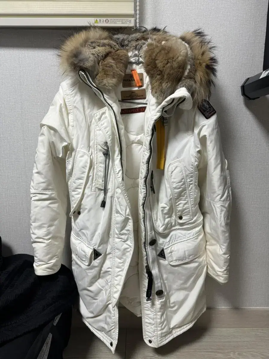 Parajumpers 20fw Kodiak White size S