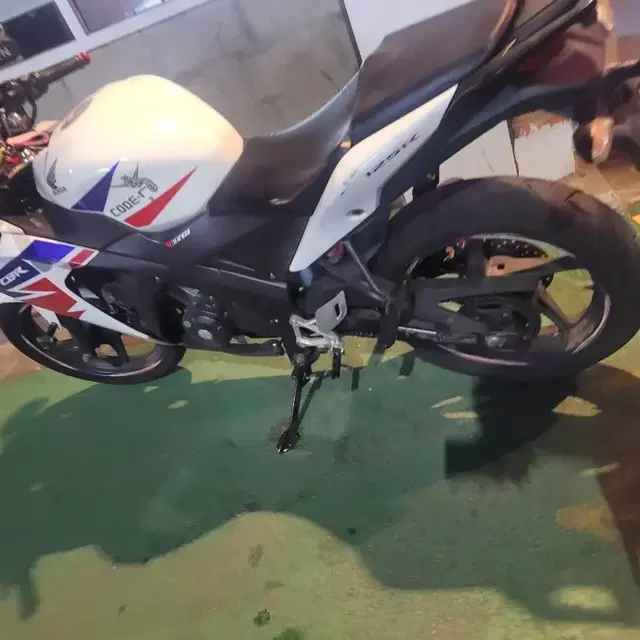 cbr125 건담 2014년식