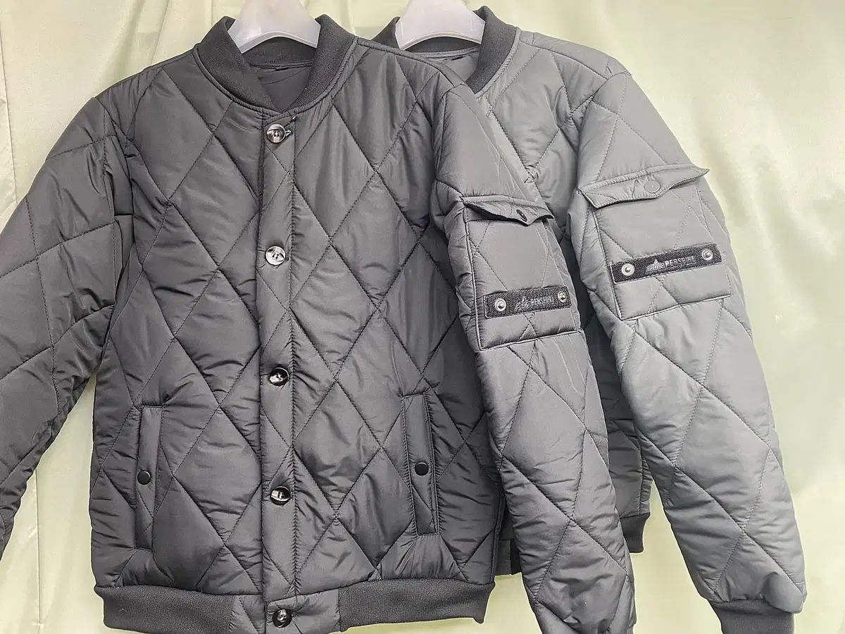 <겨울신상품> Quilted padded aviation jumper