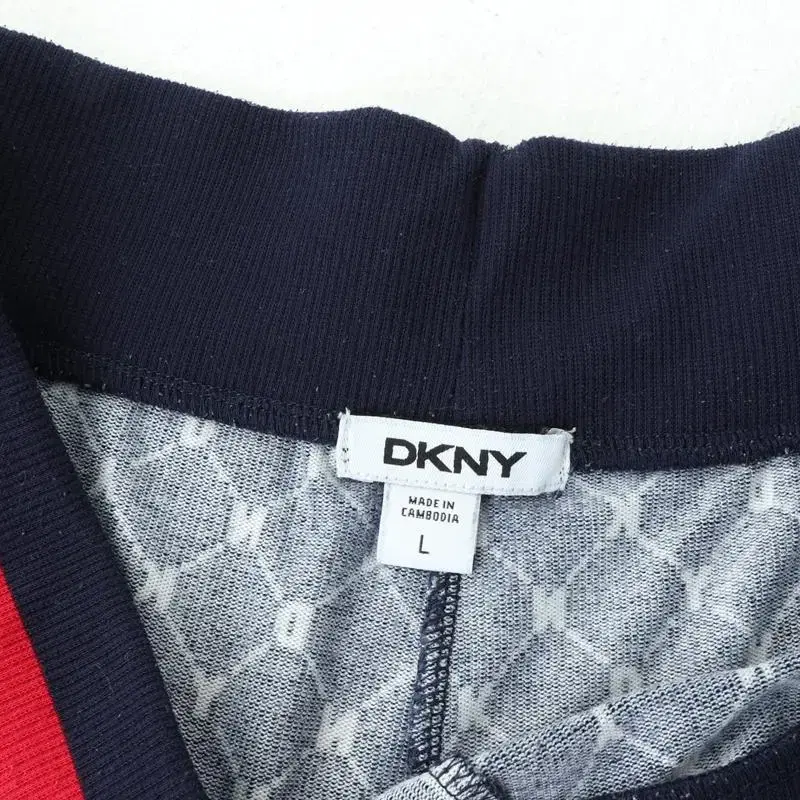 (L) DKNY 디케이앤와이 도나카란 트레이닝복 사용감 스판