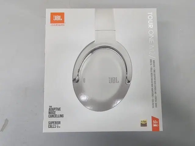 jbl tour one m2