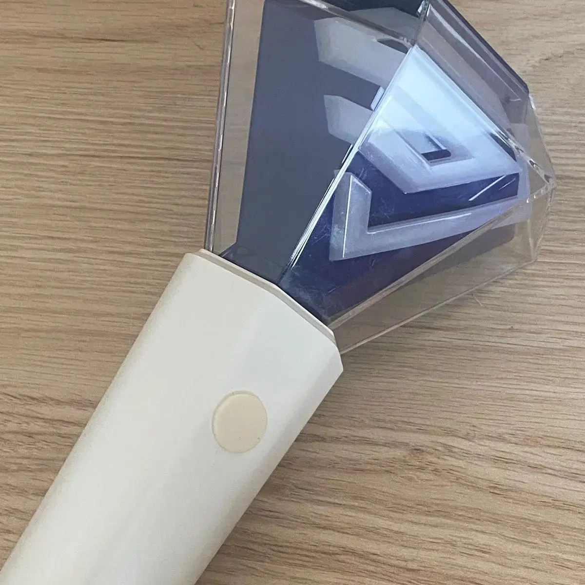 Super Juniors lightstick Super Bong