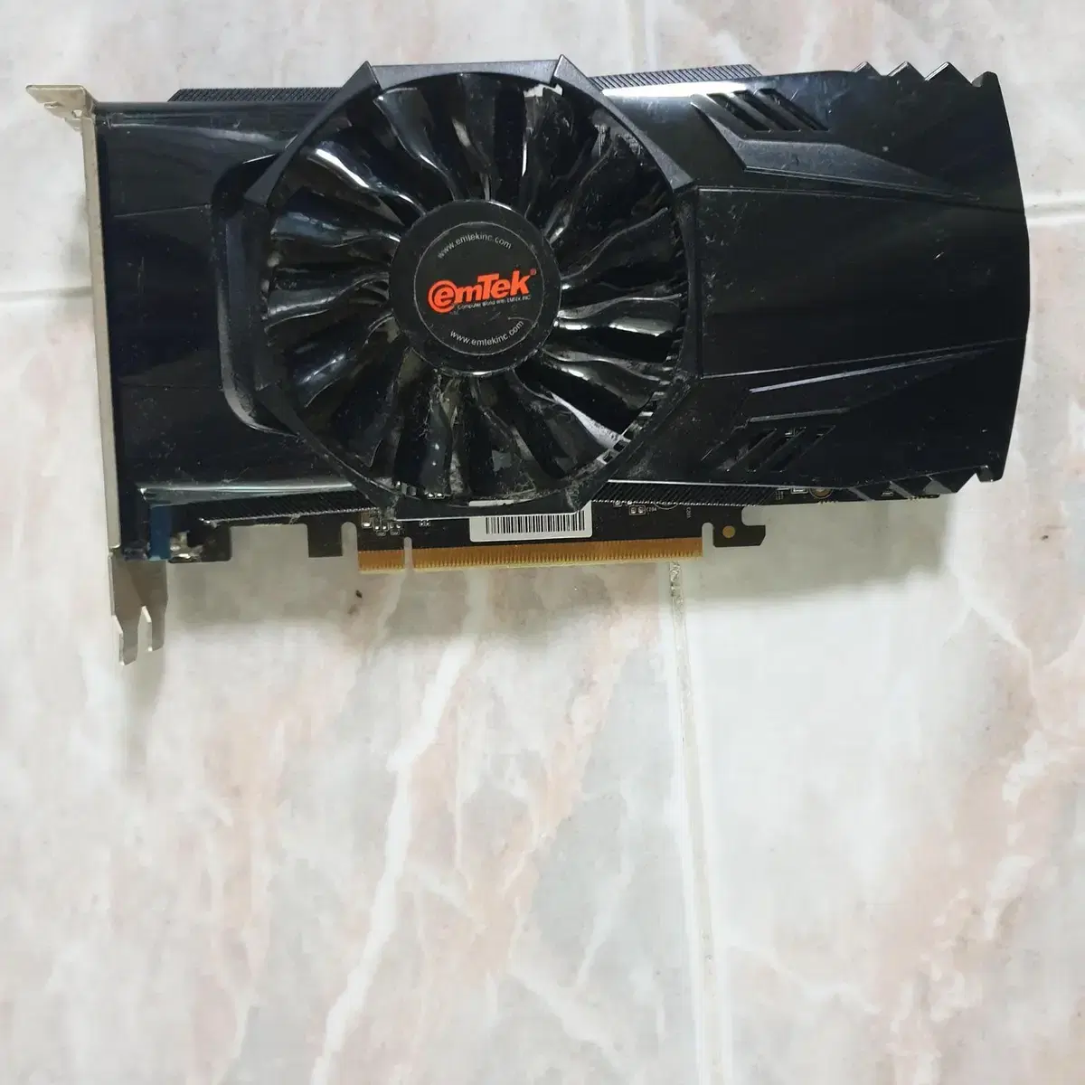 이엠텍 GTX560  1.5만원