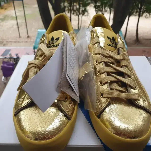 아디다스 JS GOLD ROD LAVER D65861 250 사이즈