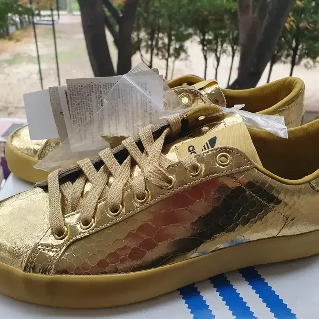 아디다스 JS GOLD ROD LAVER D65861 250 사이즈