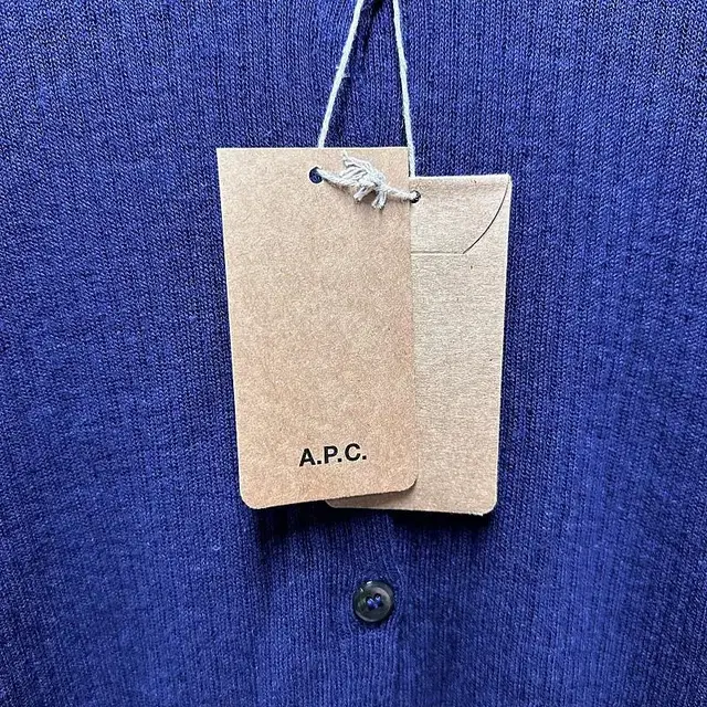 (정품/새상품) A.P.C. 아페쎄 여성 네이비 버튼 니트 탑 80%