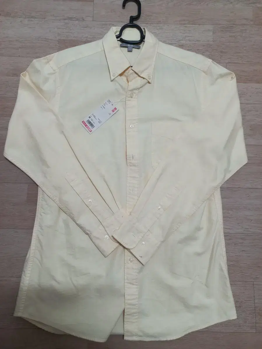 Uniqlo oxford shirt, A tailor pullover linen shirt