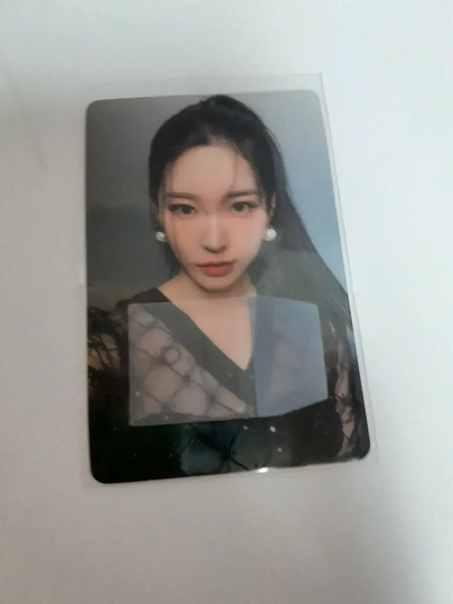 class:y myeong hyeongseo photocard