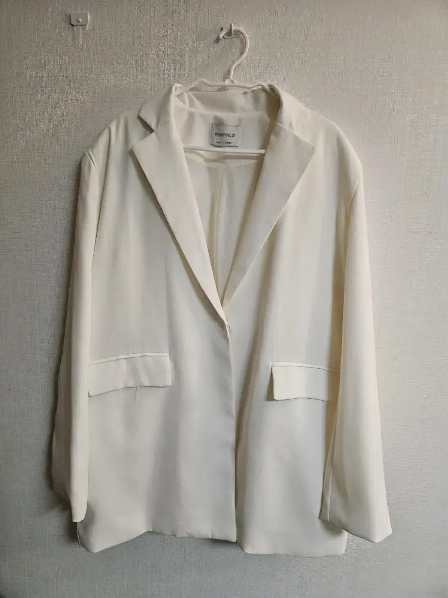 Good-quality ivory jacket