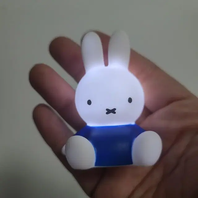 미피 캐릭터 조명 피규어 라이트 굿즈 토끼 캐릭터 인형 miffy 굿즈